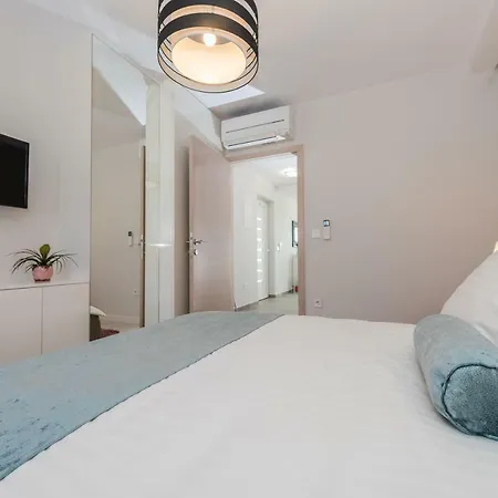 Apartment Franica Zadar